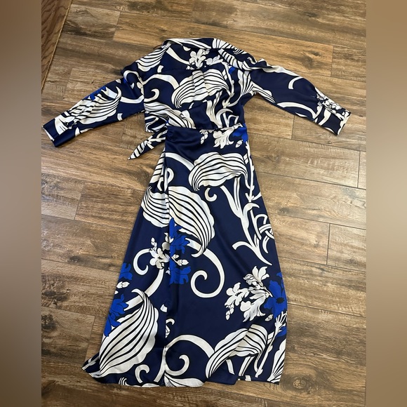 Zara Print Collard Wrap Dress Medium - Picture 5 of 8